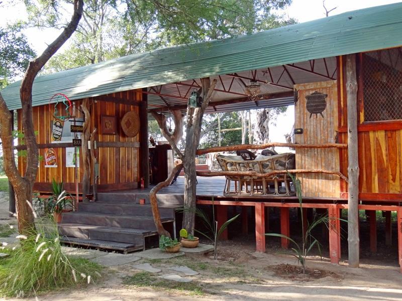 Mukuku Rest Camp Hotel Shimweghe Екстериор снимка